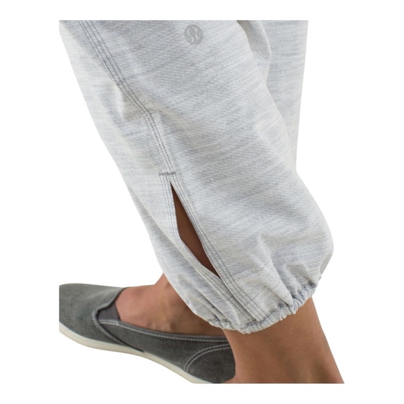 Lululemon Om Roll Down Pants 4 - Picture 5 of 10